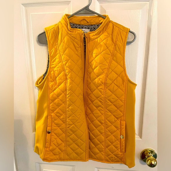 Kim Rogers Jackets & Blazers - 🚫SOLD🚫Kim Rogers Puff Vest
